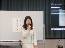 消費者庁 堀井奈津子長官